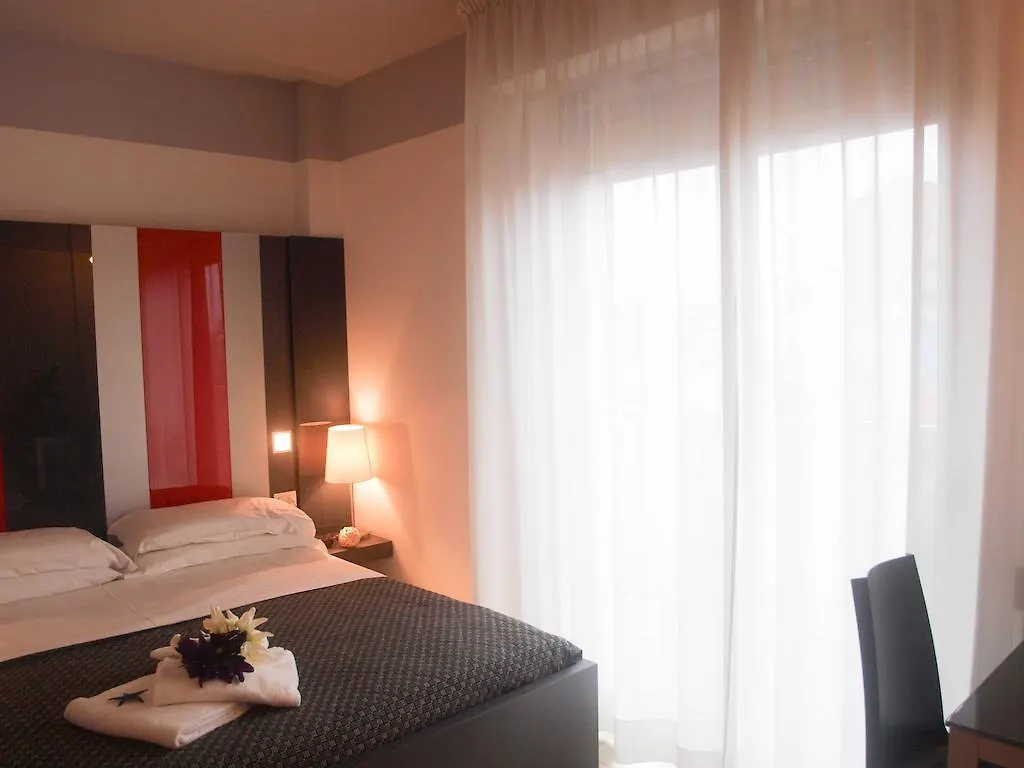 Residence Altomare Riccione 3*,